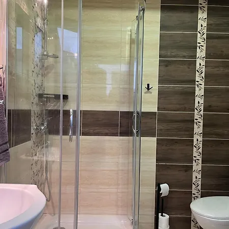 Bb W Centrum Z Antresola * Krynica Zdroj