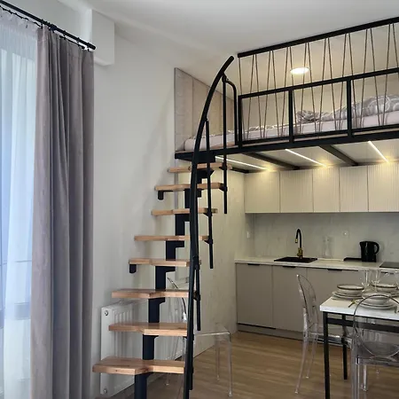 Bb W Centrum Z Antresola *